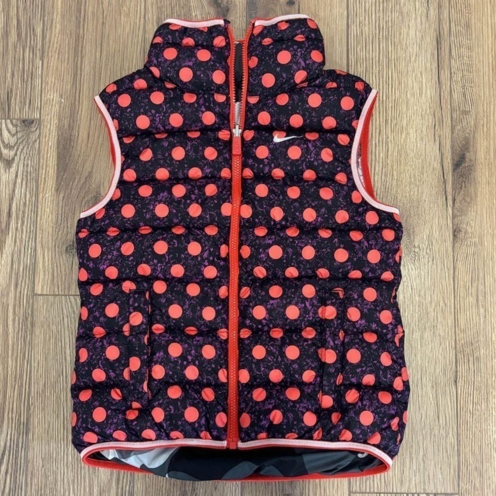 Nike Reversible Puffer Vest Camo and Polka Dots Girls Medium EUC